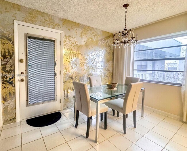 Photo - 612 Normandy Ln Unit 612