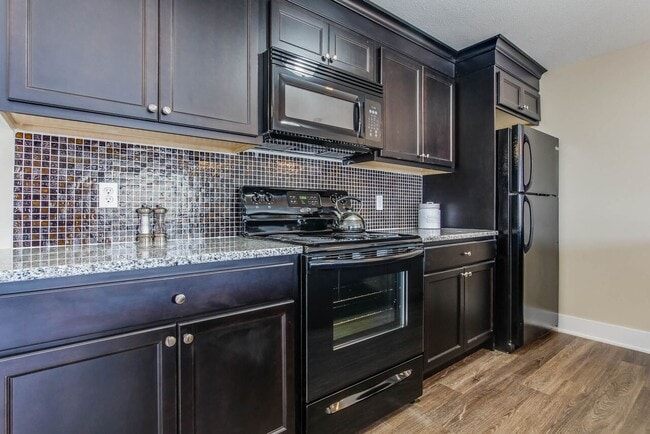 Photo - Platinum Pines