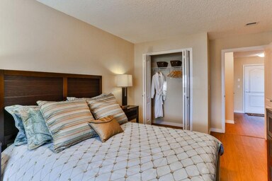 Spacious bedrooms - Nevada Place