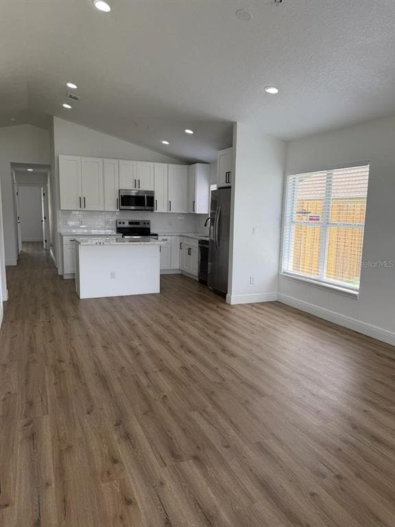 Photo - 9743 Hollyhill Dr