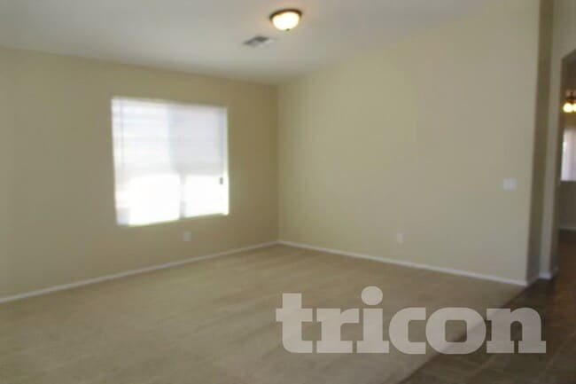 Photo - 8412 S 50th Dr