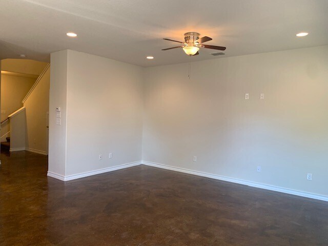 Photo - 1302 Garden Dusk Unit 2