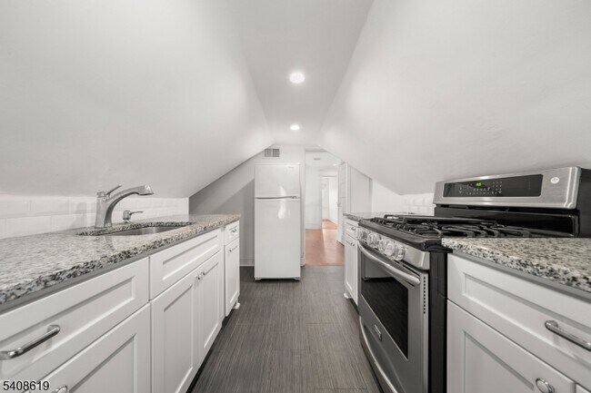 Photo - 4 Francis Pl Unit 2