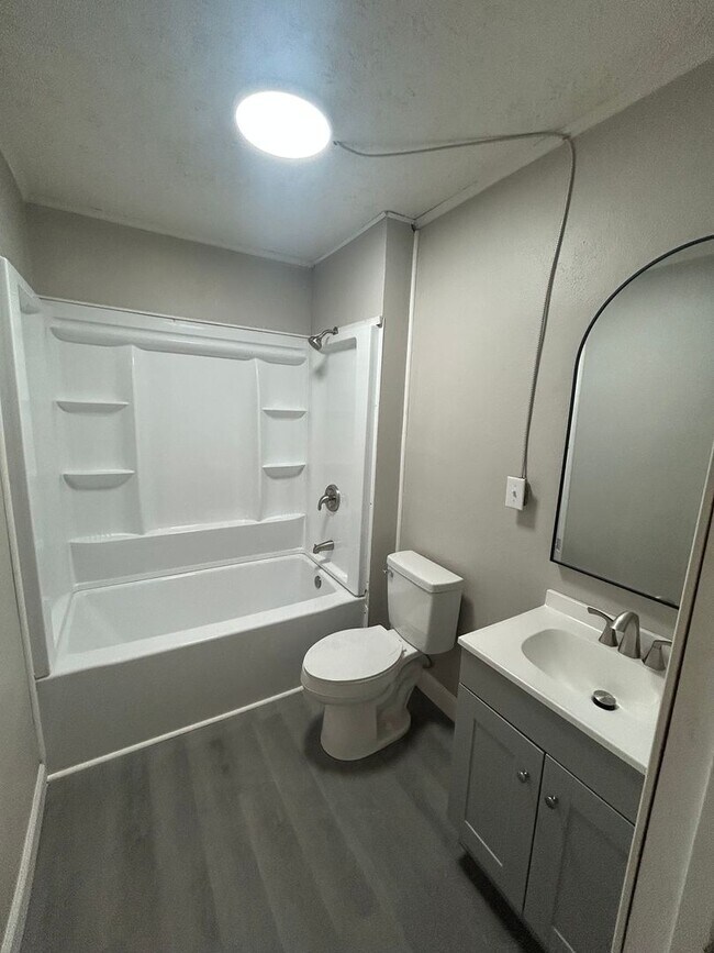 Photo - Lauren Walk Apartments Unit B