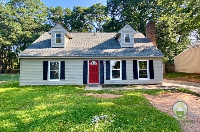 Photo - 105 Osmond Dr House