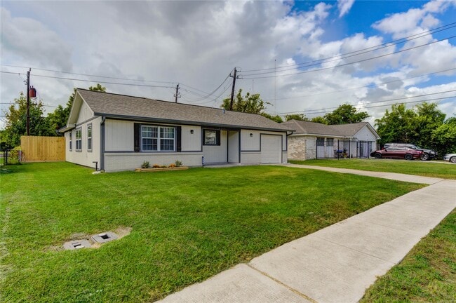 Photo - 5317 Crestmont St