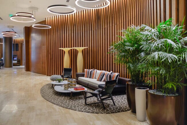 Building Photo - 4111 S Ocean Dr Rental