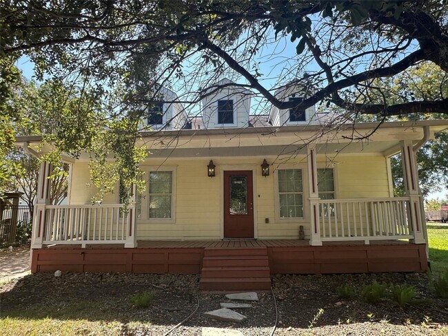 Building Photo - 4924 Polk St