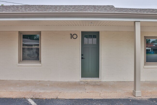 Photo - Modern Remodel with Designer Finishes | All Utilities Included Unit 10