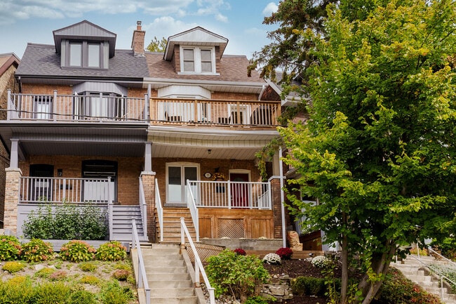 Photo - 15 Indian Rd Crescent