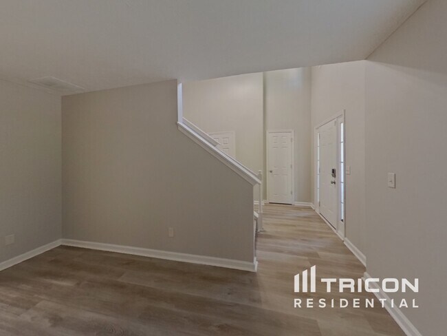 Photo - 8127 Valley Ridge Dr