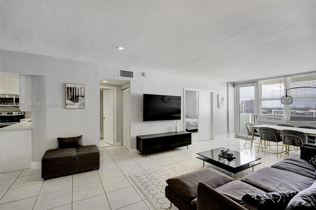 Photo - 3725 S Ocean Dr Unit 1519