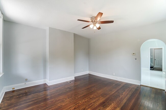 Photo - Spacious Four Bedroom in Cincinnati!
