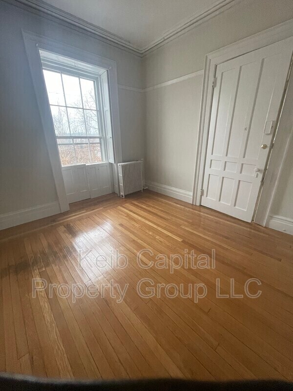 Photo - 179 Main St Unit Apt 3