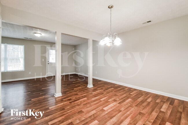 Photo - 2435 Piering Dr