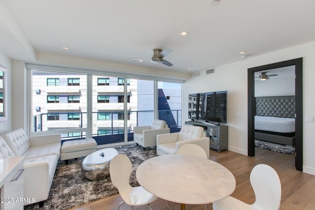 Photo - 4422 N 75th St Apartment Unit 3003