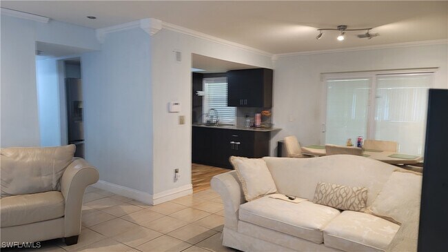 Photo - 2172 45th St SW