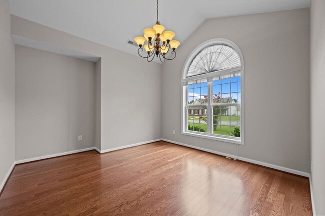 115 Ravenscroft Way