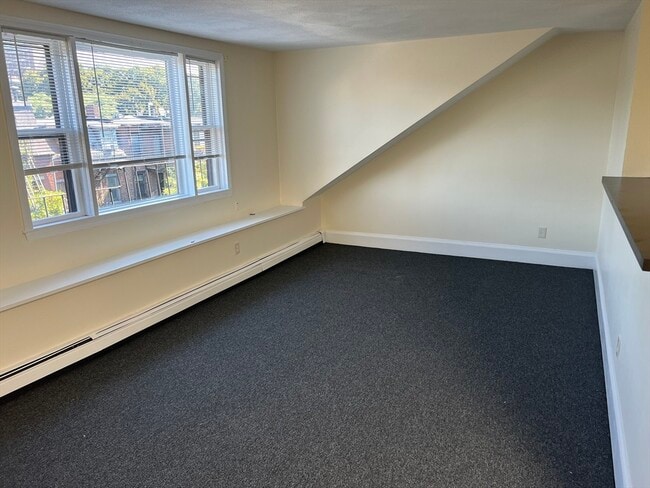 Building Photo - 672 Massachusetts Ave Unit 5