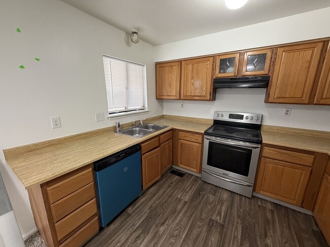 16747 E Mansfield Cir