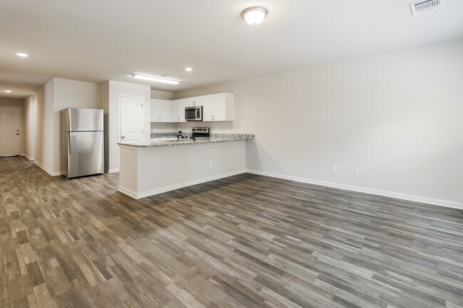 Photo - 14218 Green Wing Cir