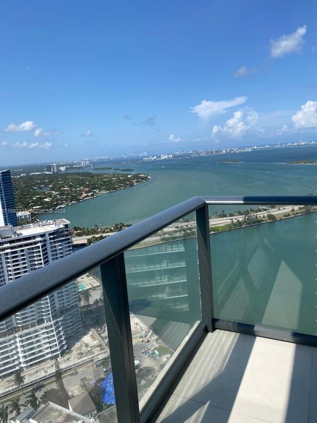 Photo - 650 NE 32nd St Unit 4308