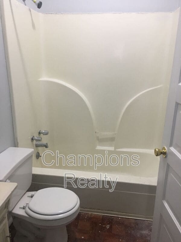 Photo - 1540 14th Ave Unit Apt A