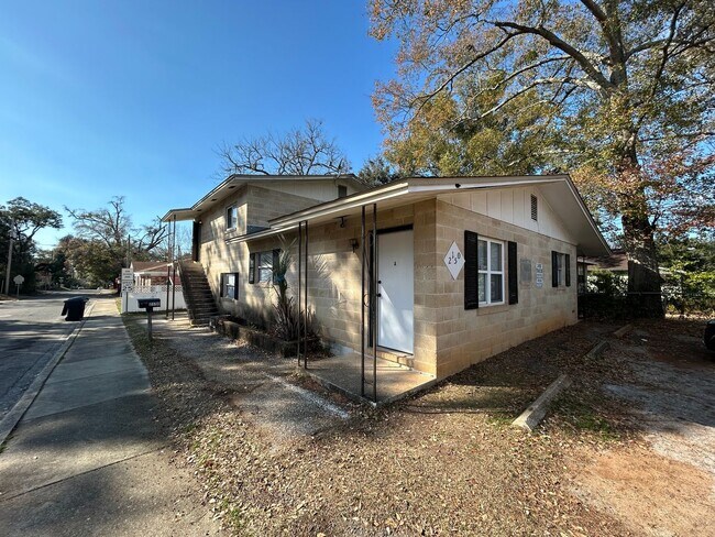 Photo - 2150 Saxon St Unit 2150 Saxon St  B