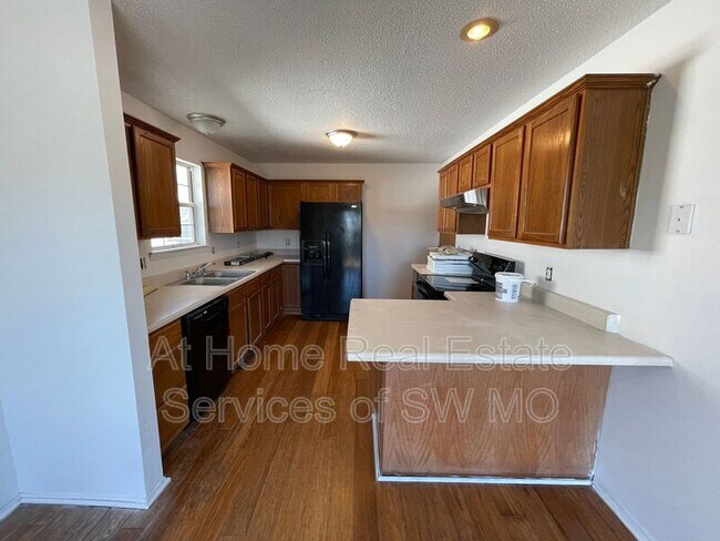 Photo - 5543 S Walnut Hill Ave