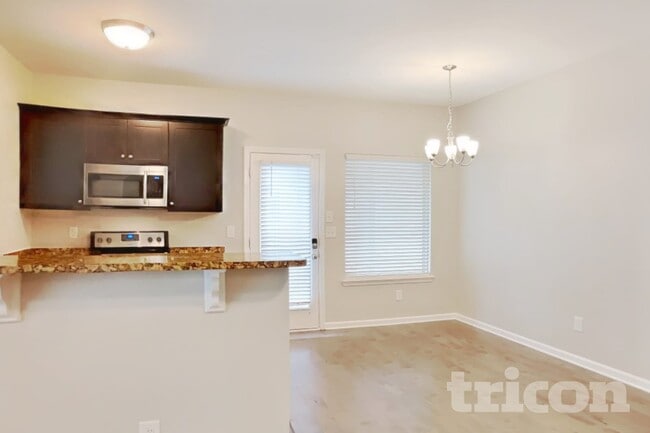 Photo - 2151 Cason Ln