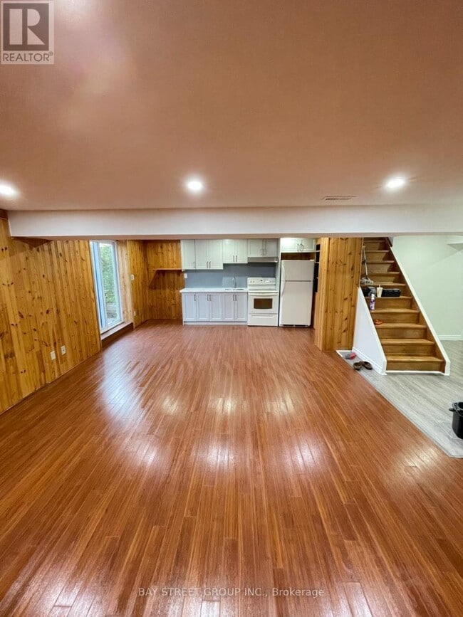 Photo - 882 Southdown Dr