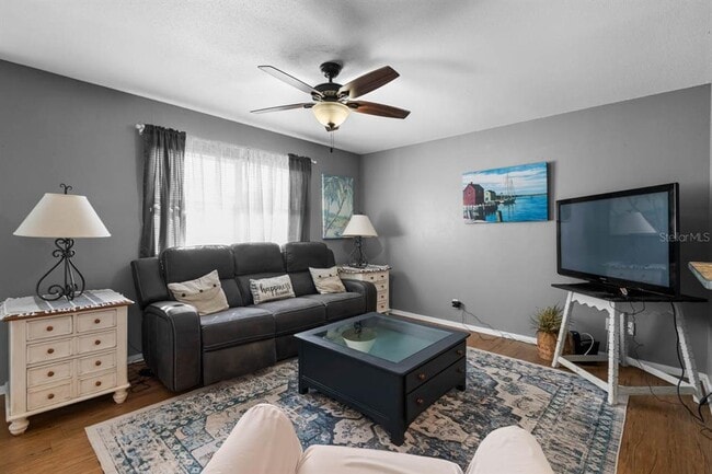 Photo - 1802 Bedford Terrace Unidad 182