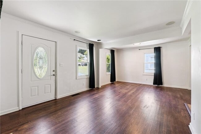 Photo - 1720 Cecile Ave SE