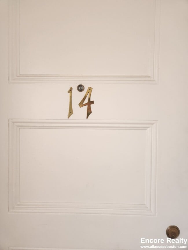 Photo - 1061 Beacon St Unit 14