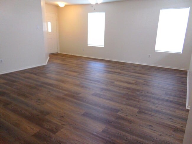 Photo - 109 Woodley Rd