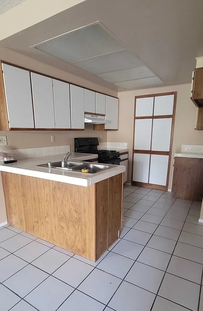 Photo - 44544 15th St E