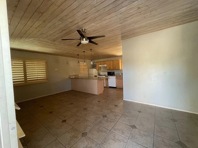 44510 San Carlos Ave Unit 4