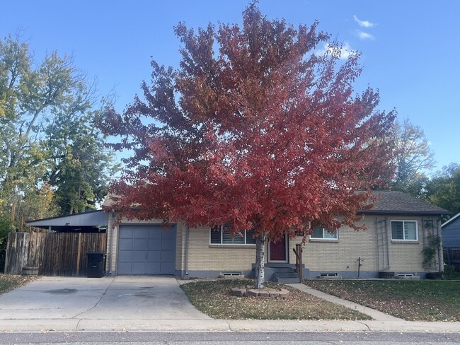 Building Photo - 6448 Iris Way