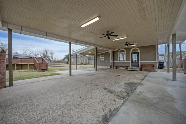 19096 County Rd 669F