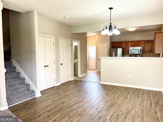 Photo - 237 Odyssey Turn NW