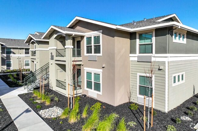Northlake Senior Apartments (55+)