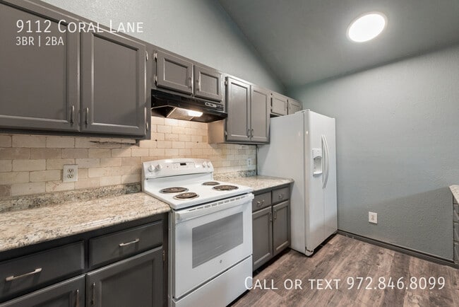 Photo - 930 Freeman St