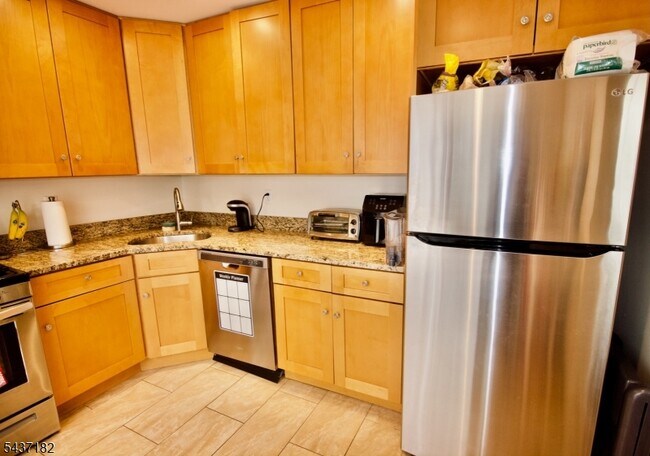 Photo - 78 Woodward Ln