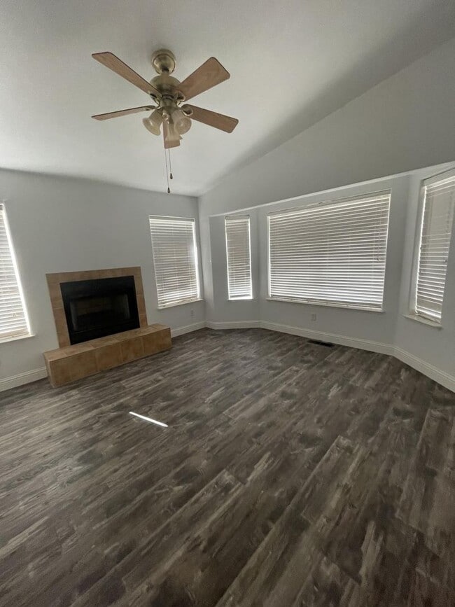 Photo - Executive Living Close to Downtown Fernley...