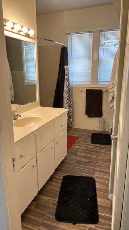 Photo - 612 W Spring St