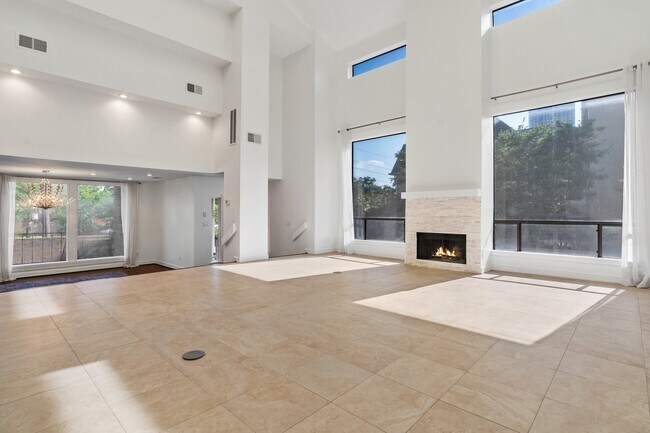 Photo - 5602 San Felipe St