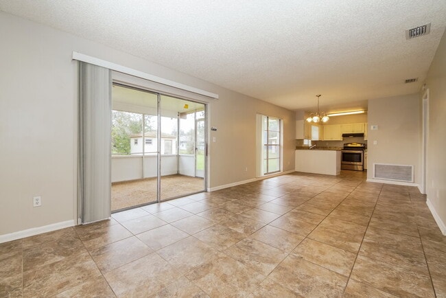 Photo - 2141 Kendall Ct