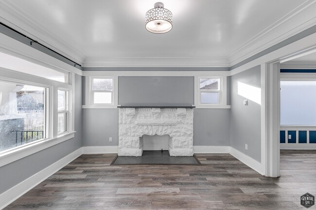 Photo - 641 W. 43rdt St.-