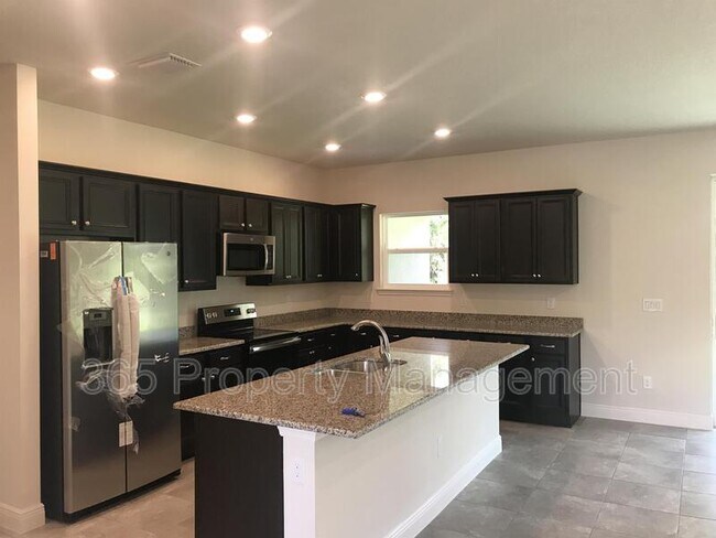 Photo - 3044 S Haberland Blvd