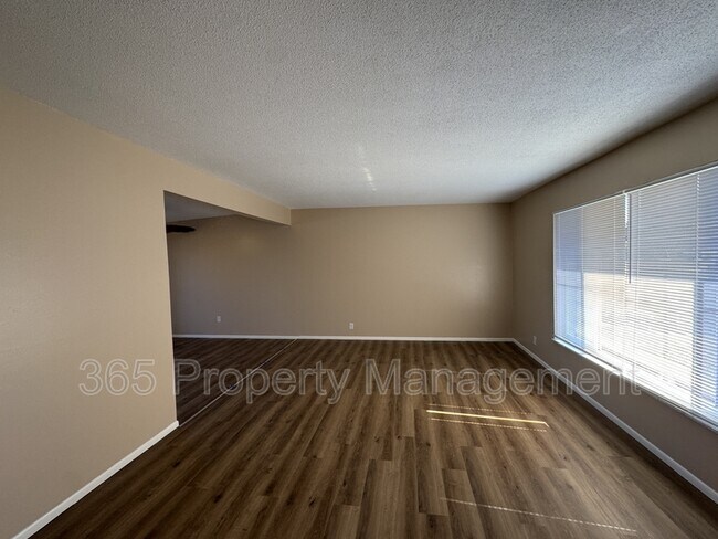 Photo - 2379 Conway Blvd